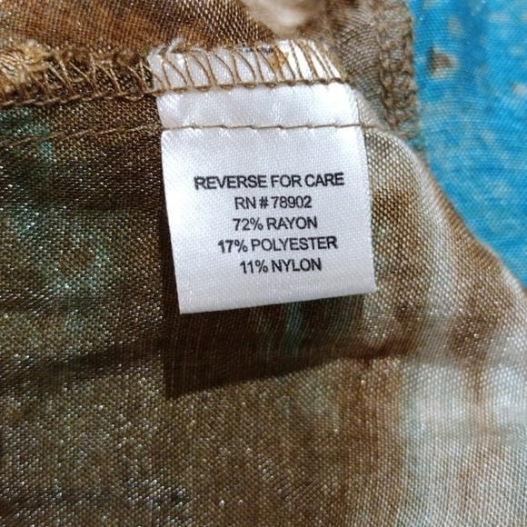 ERIN London Button Tailored Blouse - Picture 5 of 6